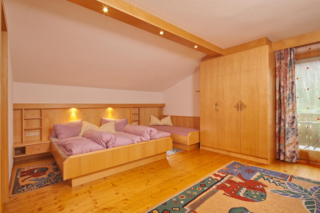 Haus Larcher Oetz Room photo